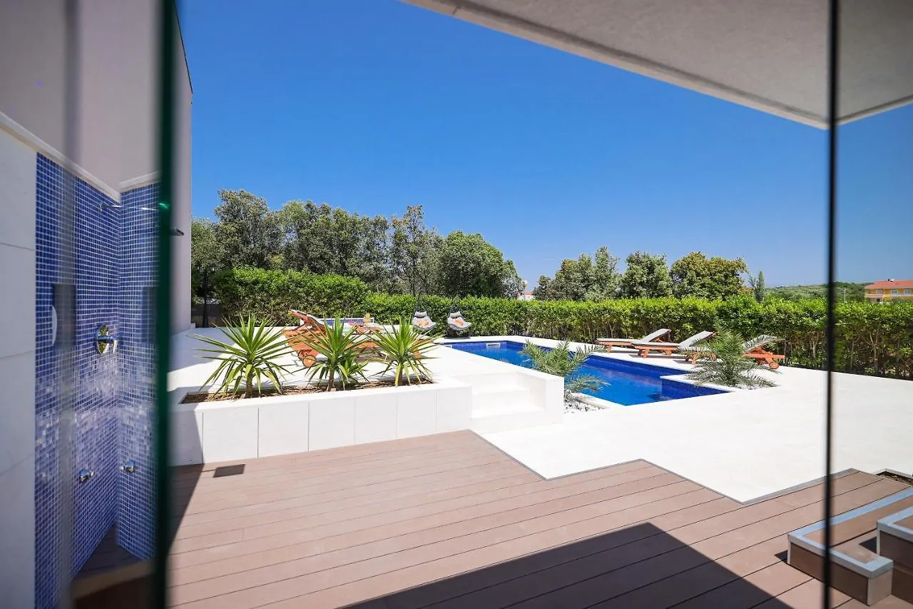 아파트 Villa Pino With Pool, Sauna & Jacuzzi 돈제페트레케인 크로아티아