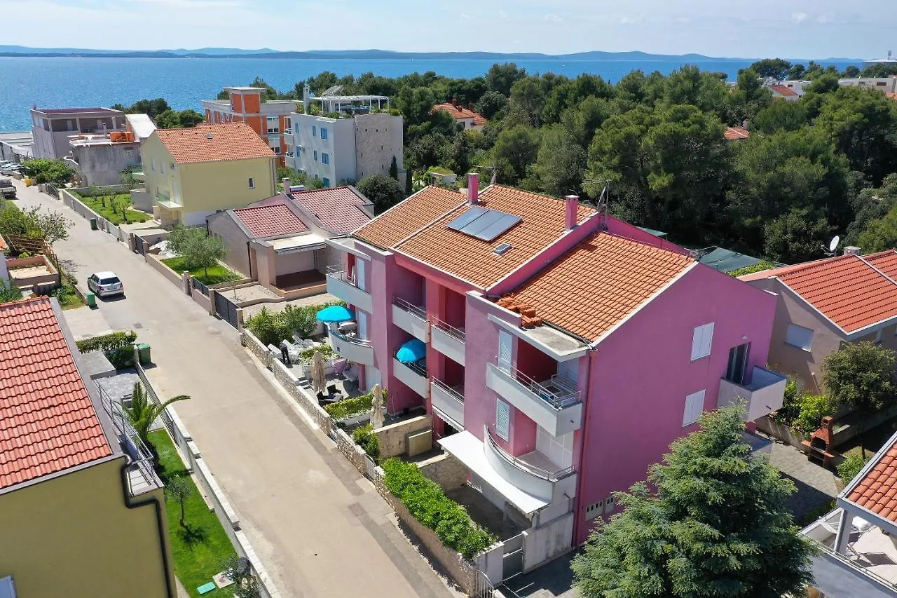 아파트 Villa Pino With Pool, Sauna & Jacuzzi 돈제페트레케인 크로아티아