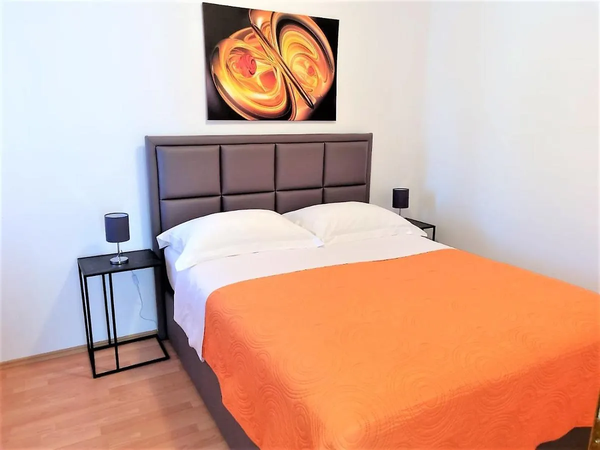 Villa Pino With Pool, Sauna & Jacuzzi 0*, Petrcane Croatia